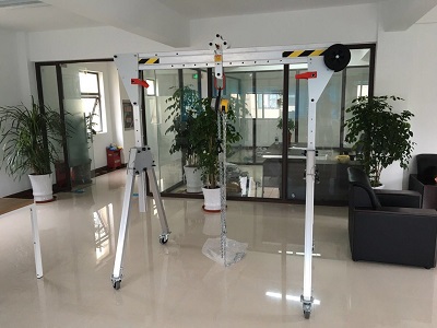 Installation of Aluminum Alloy Folding Mini Gantry Crane