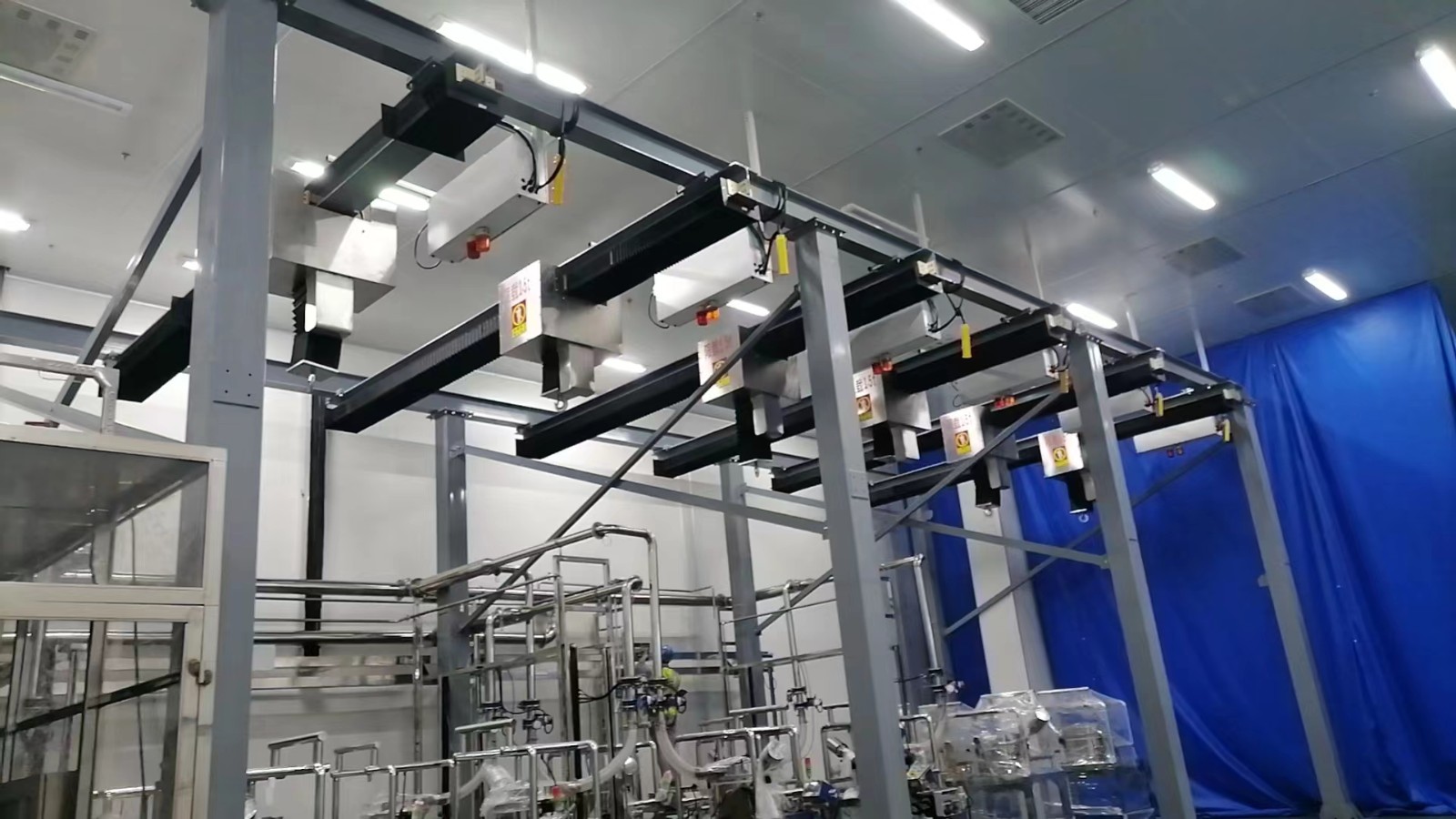 Cleanroom monorail crane
