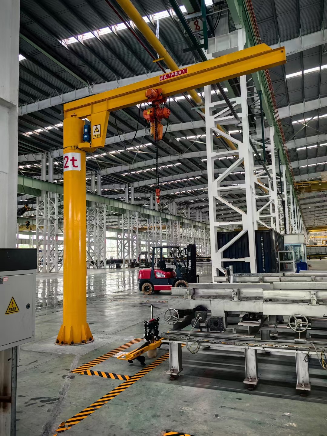 2t column slewing jib crane