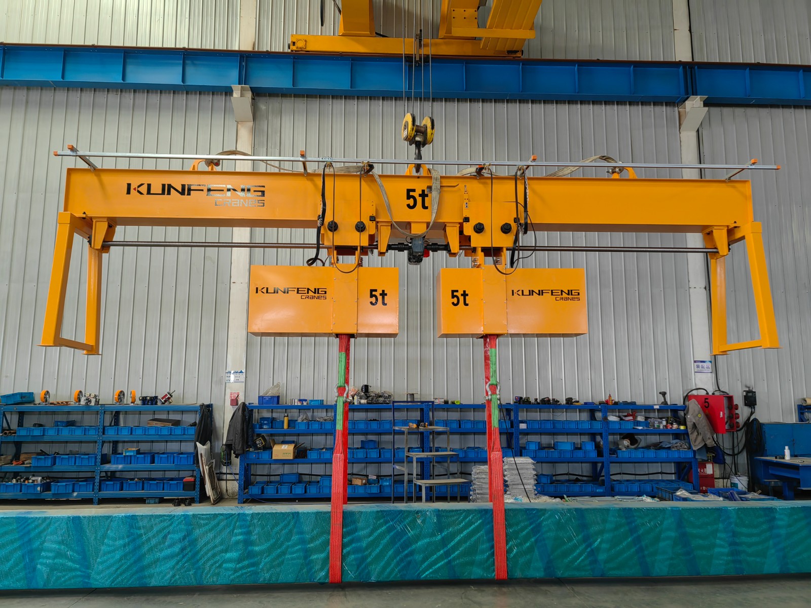 Load turning device for crane