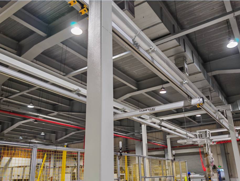 Aluminum monorail workstation crane