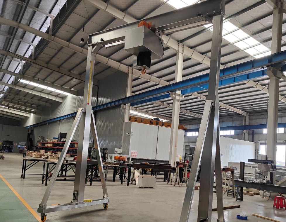 Adjustable height stainless steel gantry crane