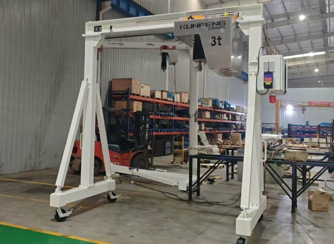 Fixed height mobile gantry crane for cleanroom