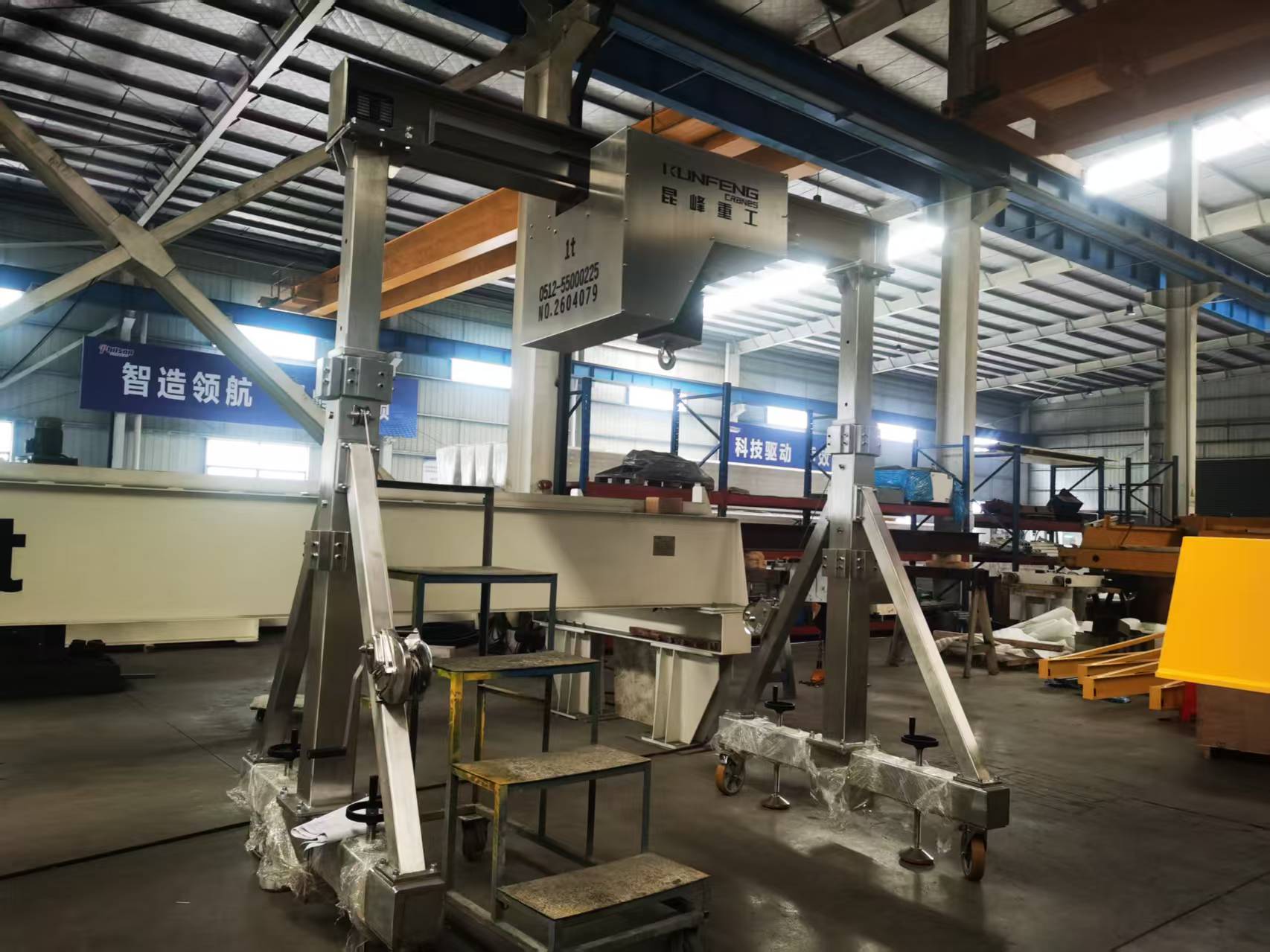 Stainless steel gantry crane for food workshop